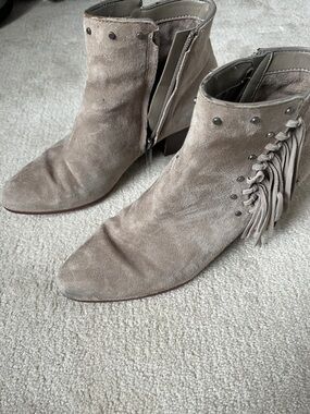 Sam Edelman 6.5 Taupe Suede Fringe Ankle Boots